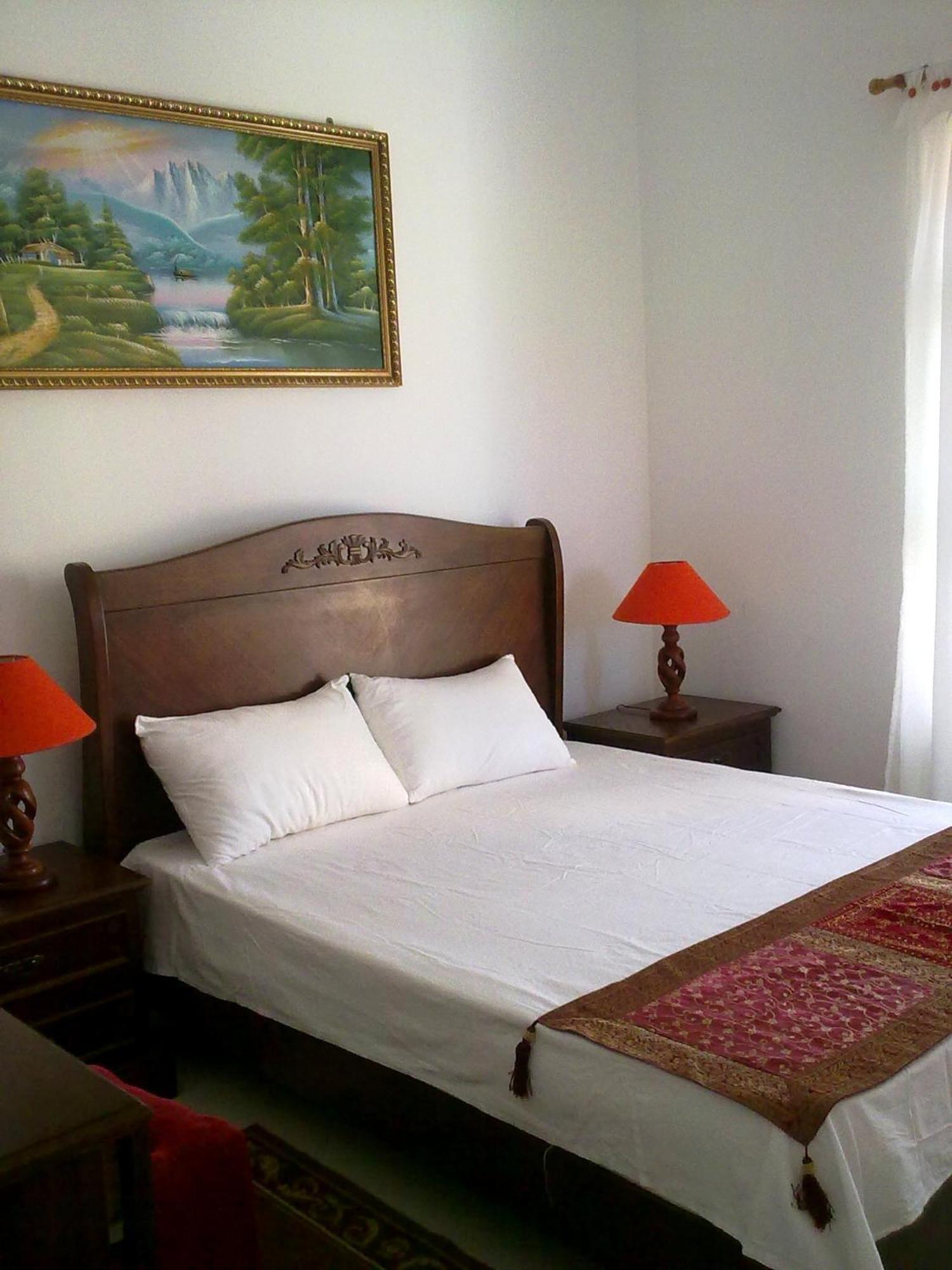 Villa Golden Rod *