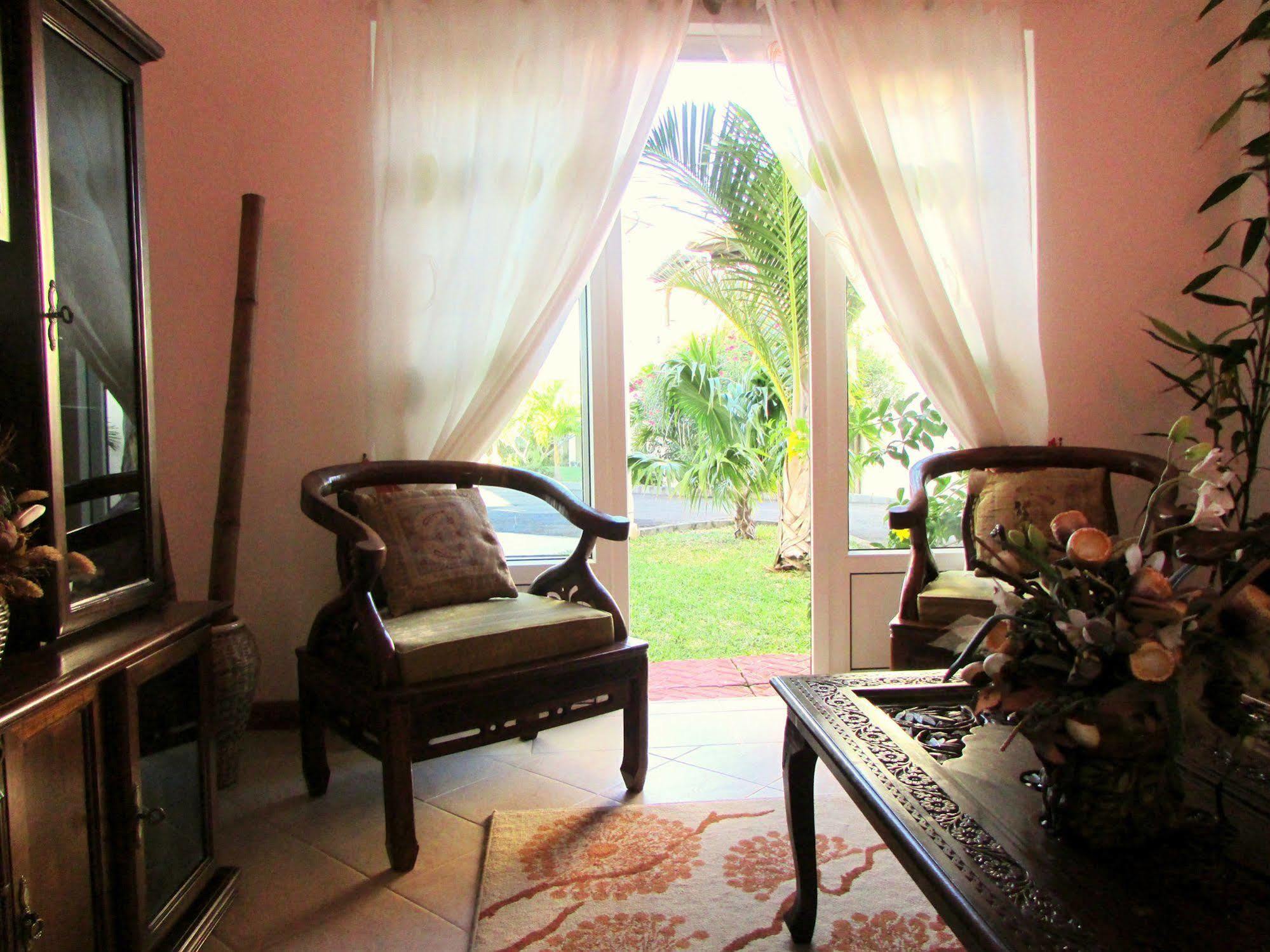 Villa Golden Rod