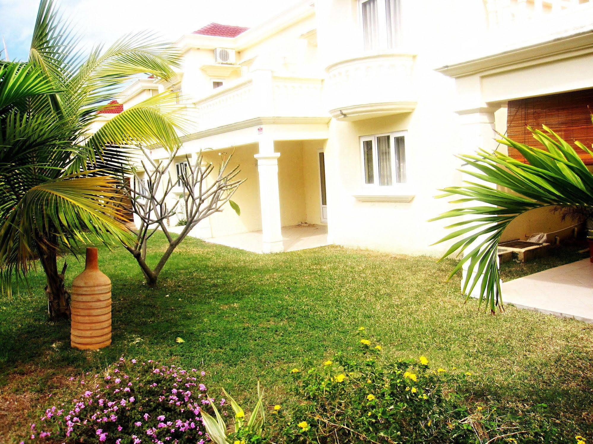 Villa Golden Rod *